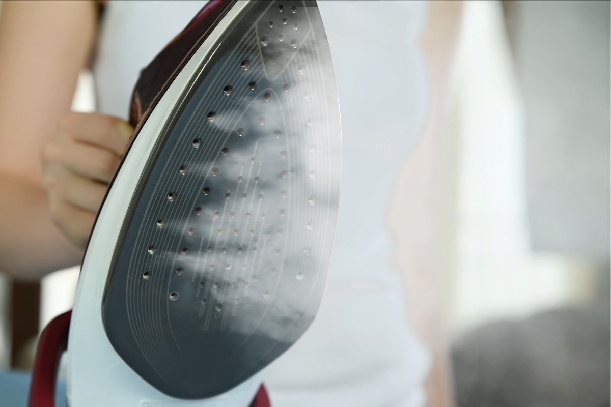 Obrázek 2 – jak odelektrizovat oblečení